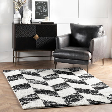 nuLOOM Gracen Contemporary Shage Striped Vintage Area Rug, Black and White, 5' 3