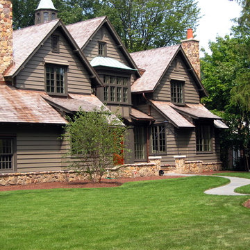 Home Exteriors with Nature Stone