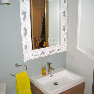 Artist's Loft Guest Bathroom