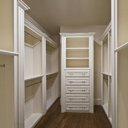 MICHAEL MOLTHAN LUXURY HOMES - Storage And Organization