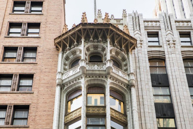Example of an exterior home design in San Francisco