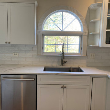 Transitional Hybrid Kitchen Remodel Done in Glacier White