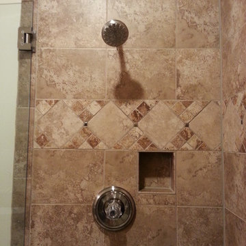 Ho 5x11 Bathroom