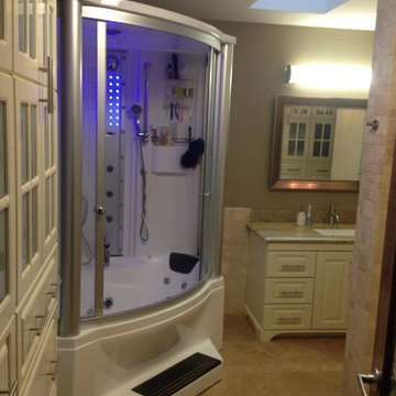 Master Bathroom/change room