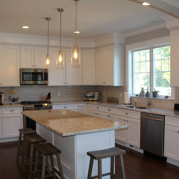 Lake Avenue Residence