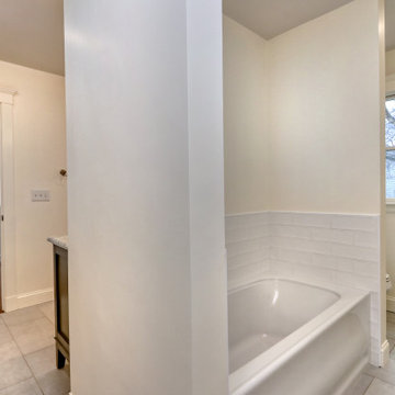 Master suite with en-suite spa