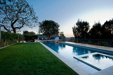 Inspiration for a timeless pool remodel in Los Angeles