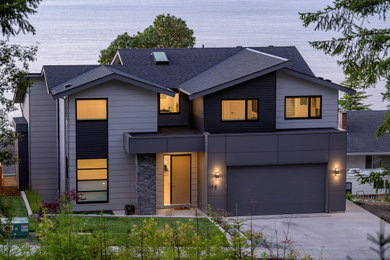 Inspiration for a modern exterior home remodel