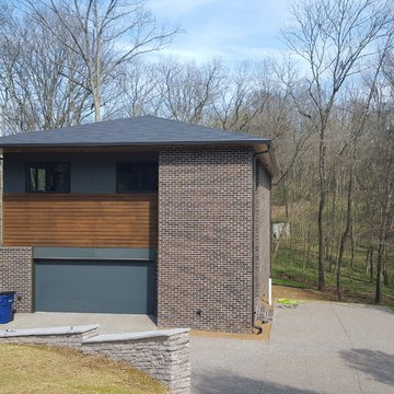 Frank Lloyd Wright Design Meets Organic Architecture in the Suburbs