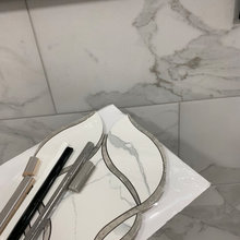 Les' Guest Bath