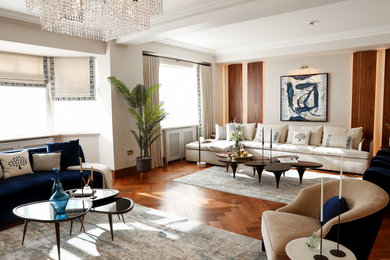 Design ideas for a contemporary living room in London.