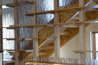 Arts and crafts staircase photo in Minneapolis