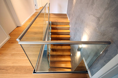 Große Moderne Treppe in Düsseldorf