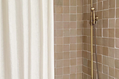 フェニックスにある高級なトラディショナルスタイルのおしゃれな浴室の写真