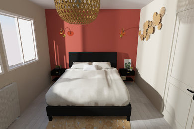 Modelo de dormitorio principal tradicional de tamaño medio sin chimenea con paredes multicolor, suelo de contrachapado y suelo gris