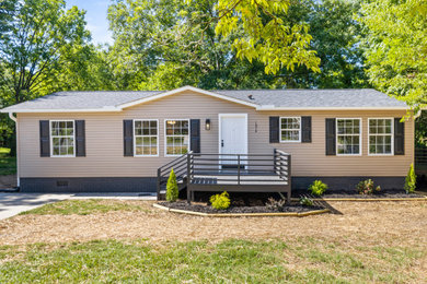 Exterior home photo in Charlotte