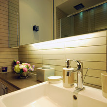 Bathroom indirect lighting