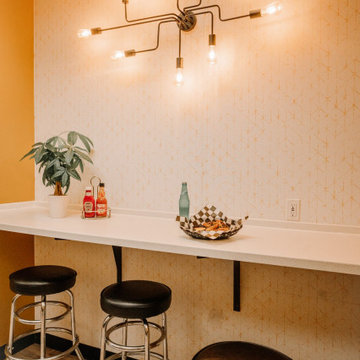 Warm + Bright Restaurant