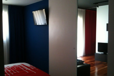 Example of a minimalist home design design in Other