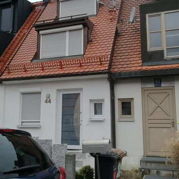 Anbau, Dachgeschoßausbau und Grundsanierung eines kleinen Reihenmittelhauses