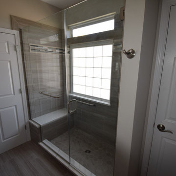 Grayslake Kitchen, Master & Hall Bathrooms