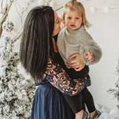 Alyssa Beckett's photo