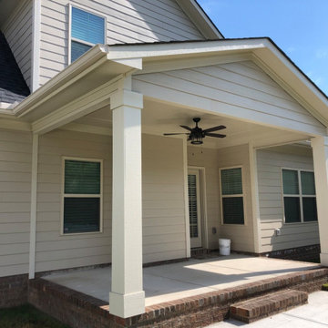 Screened Porch w/ Knee Wall