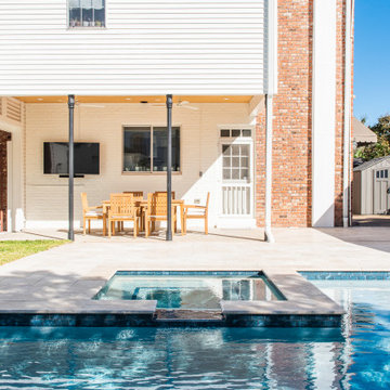 Side Courtyard Cabana