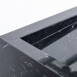 The monolith series - Bath Products