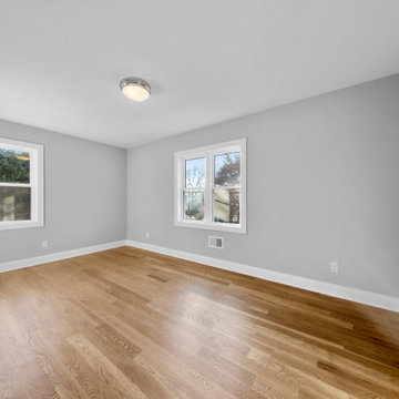 Secondary Bedroom with Casement Windows