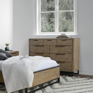 Norton Reclaimed Pine 9 Drawer Dresser