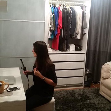 Ladies Lounge & Dressing Room - 2nd Bedroom of 2-bdrm Apartment as Ladies Closet