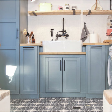 Waschküche in Landhausstil mit IKEA Möbel