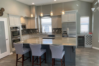 Kitchen - contemporary kitchen idea