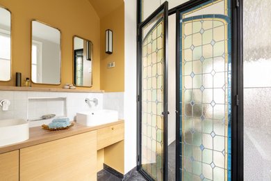 Inspiration pour une salle de bain minimaliste.