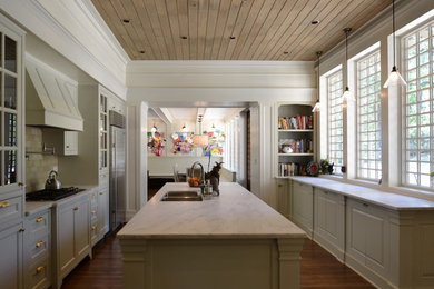 Inspiration for a timeless kitchen remodel in Birmingham