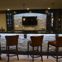 Bar / Game Room