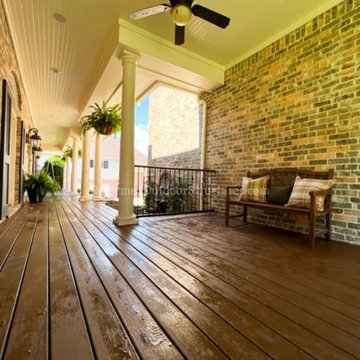 Spicer's Wrap-Around Deck