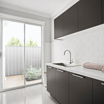 Oceania 268 - Hamptons Dark