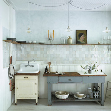 zio + sons masterfully incorporate clé zellige into their charming kitchen space
