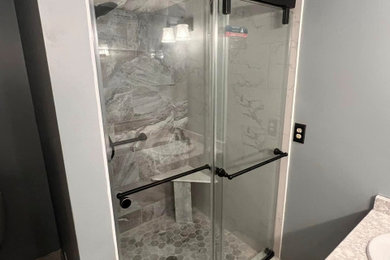 Bathroom - bathroom idea in Detroit