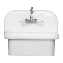 Outdoor sink and cabinet