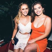 Elise Day's photo