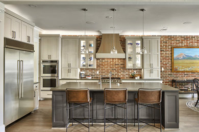 Example of a transitional kitchen design in Dallas