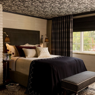 Cozy Moody Modern Bedroom Retreat