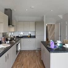 Colour of units, white doors
