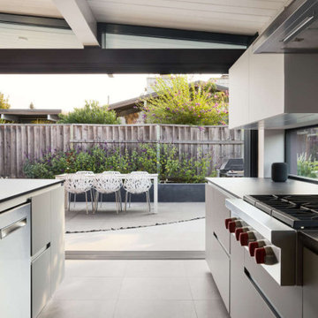 Indoor-Outdoor Eichler