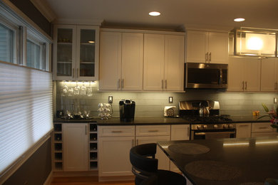 Inspiration for a contemporary kitchen remodel in New York