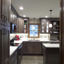 kitchen cabs & crown