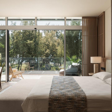 Panoramic sliding doors